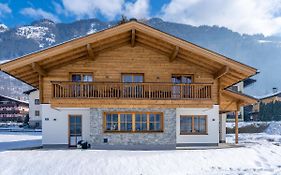 Luxurious Chalet in Bad Hofgastein near Ski Area